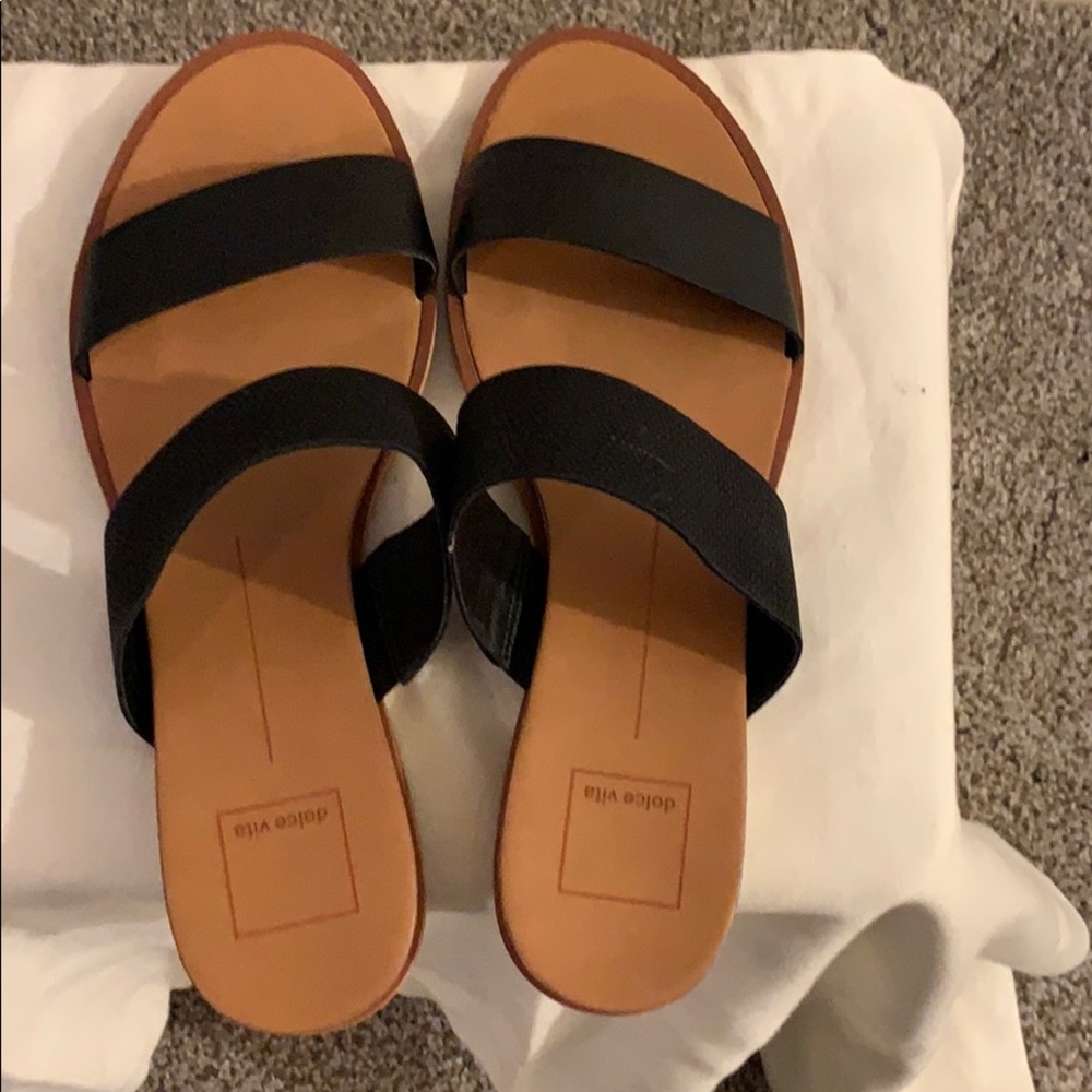 Dolce Vita Sandal ~ Brand New